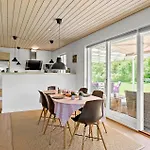 Pet Friendly In With Kitchen Сasa de vacaciones Farsø