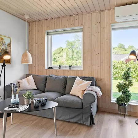 Holiday home Pet Friendly In With Kitchen Farso