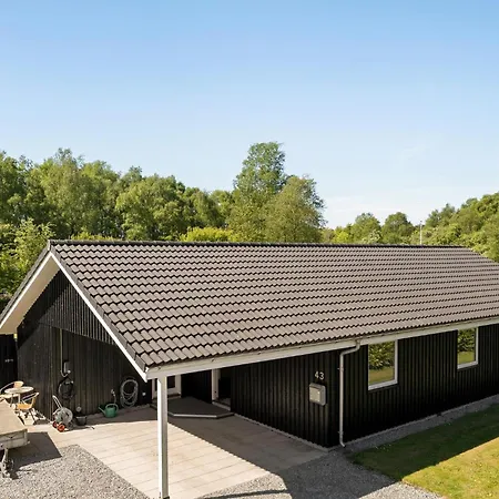 Pet Friendly In With Kitchen Farsø