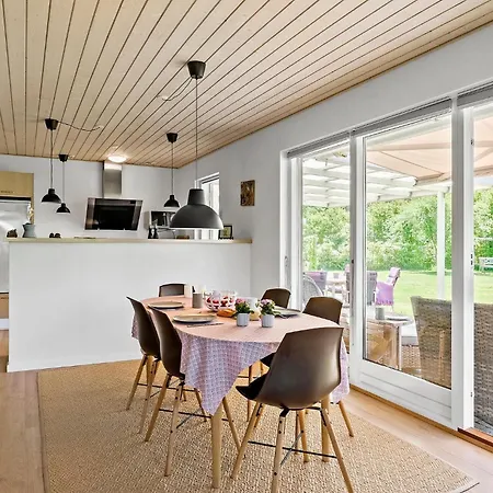 Pet Friendly In With Kitchen בית נופש Farsø