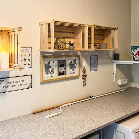 Pet Friendly In With Kitchen